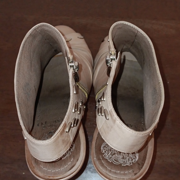 Vince Camuto Women's 8.5 5" Heel Leather Tan Peep Toe Booties Zip-up - Picture 7 of 9